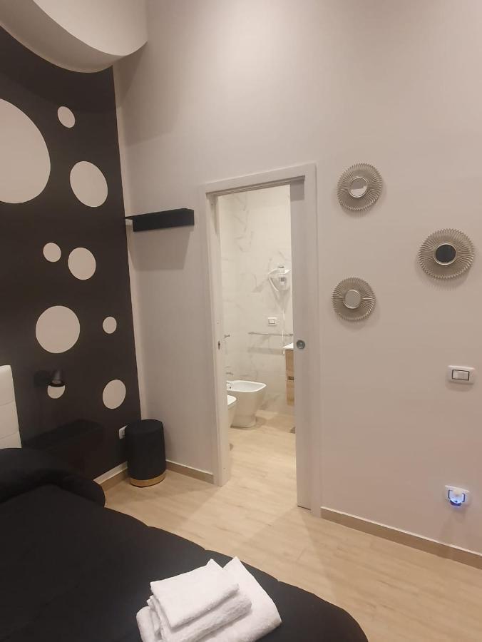 Venezia Rooms Naples Luaran gambar