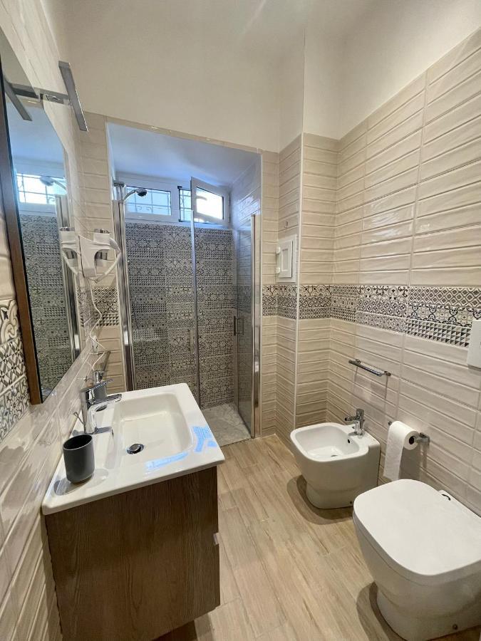 Venezia Rooms Naples Luaran gambar
